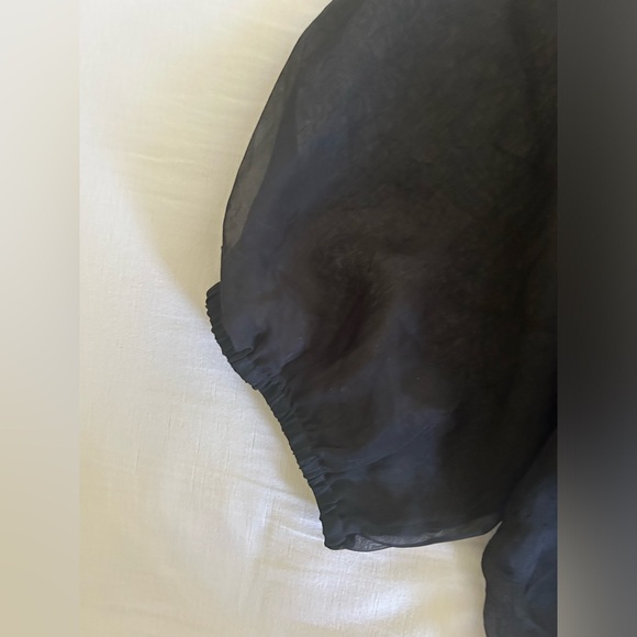 NWT Black Puff Sleeve Tied Front Top - Picture 4 of 4